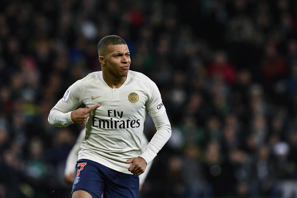 爽翻了！今天起女生真不用穿内衣了......